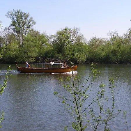 ベッド・アンド・ブレックファスト Le Bord De L'eau Sainte-Terre